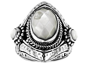 White Mother-of-Pearl Silver Ring
