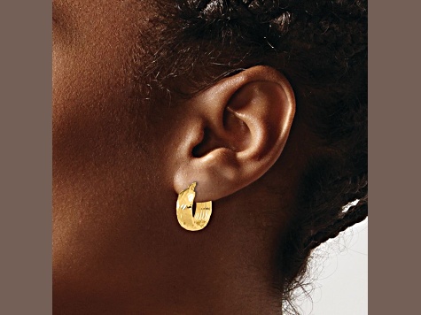 14k Yellow Gold Polished and Diamond-Cut 11/16" Hoop Earrings