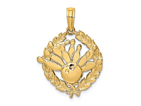 14k Yellow Gold Textured Bowling Story in Leaf Circle Charm