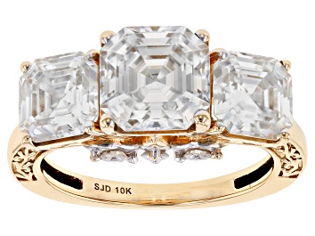 Picture of Pre-Owned Moissanite 10k Yellow Gold Ring 6.20ctw DEW.