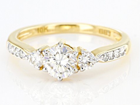 Pre-Owned Moissanite 10k yellow gold ring .88ctw DEW.