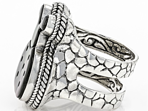 Pre-Owned Carved Mother-of-Pearl Silver Ladybug Ring