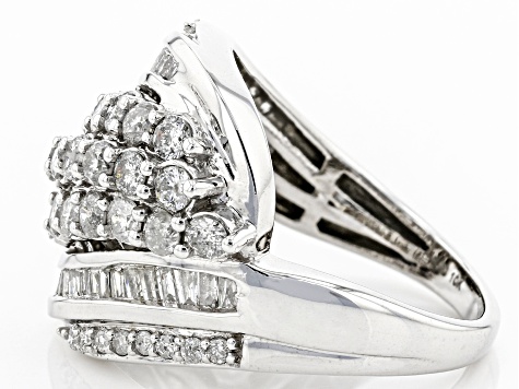 Pre-Owned White Diamond 10k White Gold Cluster Ring 2.20ctw