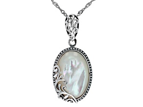 Pre-Owned White Mother-Of-Pearl Sterling Silver Pendant With Chain