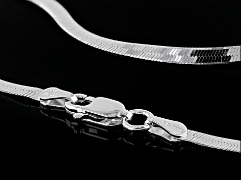 Pre-Owned Sterling Silver 2.4mm Herringbone 18 Inch Chain