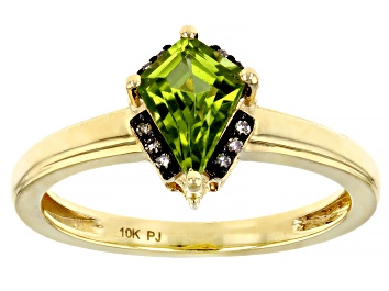 Picture of Pre-Owned Kite Peridot with Champagne Diamonds 10k Yellow Gold Ring 1.02ctw