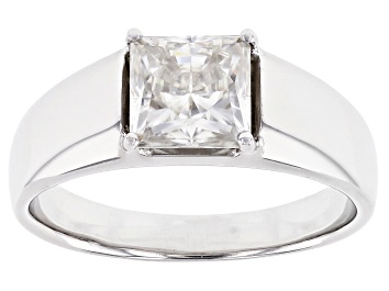 Picture of Pre-Owned Moissanite Platineve Solitaire Mens Ring.