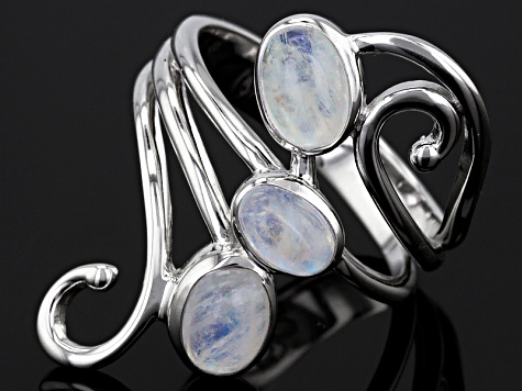 Pre-Owned White Rainbow Moonstone Sterling Silver Ring