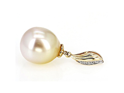 Golden Cultured South Sea Pearl With White Diamond Accent 14k Yellow Gold Pendant