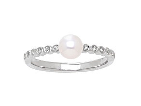 5-5.5mm Round White Freshwater Pearl with 0.14ctw White Sapphire Sterling Silver Ring
