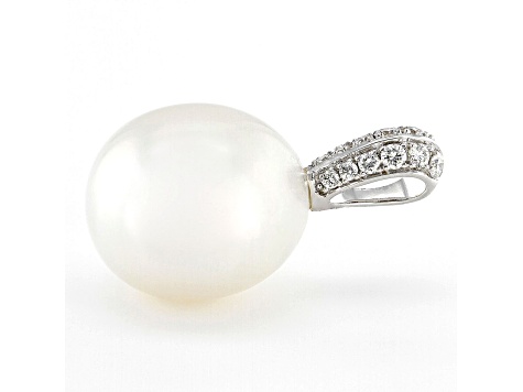 White South Sea Cultured Pearl With Diamonds 18K White Gold Pendant