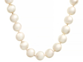 White Cultured Japanese Akoya Pearl 14k Yellow Gold Necklace