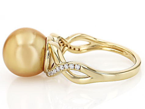 Golden Cultured South Sea Pearl With Moissanite Fire® 18K