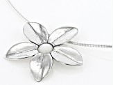White South Sea Mother-Of-Pearl Sterling Silver 18 Inch Flower Necklace