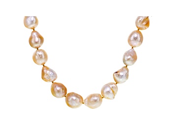 This Strand of Golden Pearls Took Nearly 40 Years to Assemble