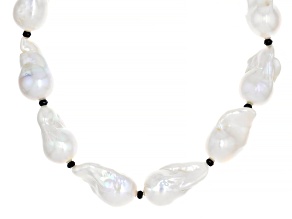 Genusis(TM) White Cultured Freshwater Pearl With Black Spinel 14k Yellow Gold 18 Inch Necklace