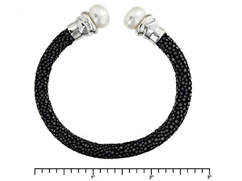 Qeelin's new Wulu bracelet features interchangeable straps. | Red leather  bracelet, Interchangeable bracelet, Black leather bracelet