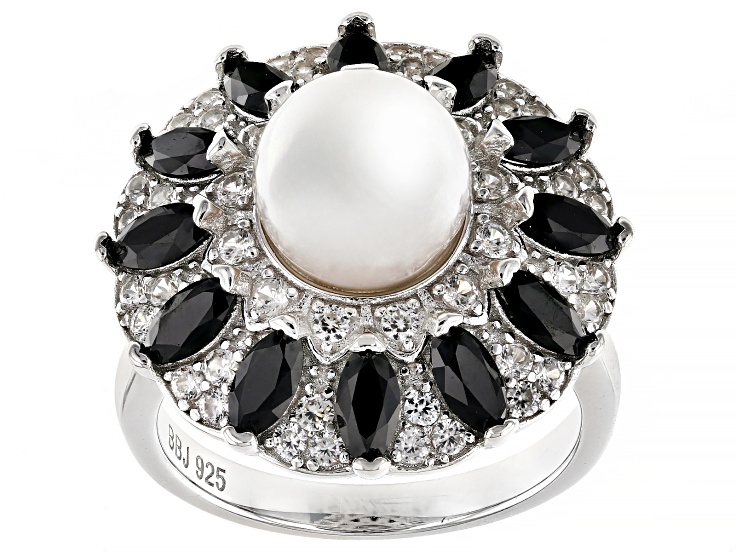 White Cultured Freshwater Pearl Black Spinel and White