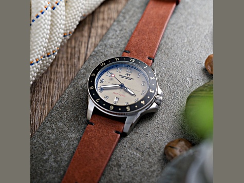 Dominatore Del Mare Bandiera Cream Dial White Bezel Tan Stainless Steel Band Japan Quartz Watch