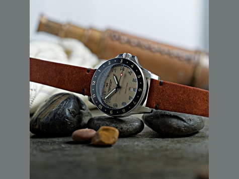 Dominatore Del Mare Bandiera Cream Dial White Bezel Tan Stainless Steel Band Japan Quartz Watch