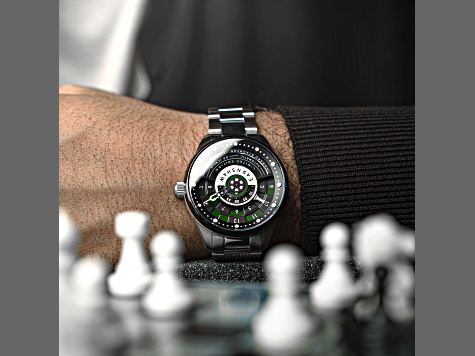 Thomas Earnshaw Staunton Chess Set Automatic Green Dial Stainless